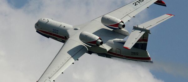 Aeronave anfibia Be-200 (archivo) - Sputnik Mundo
