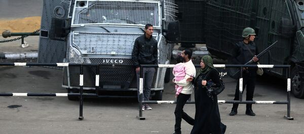 Policías en el centro de El Cairo Policías en el centro de El Cairo - Sputnik Mundo