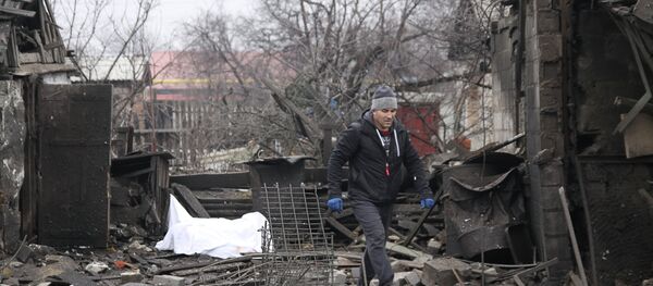 Последствия обстрела Донецка - Sputnik Mundo