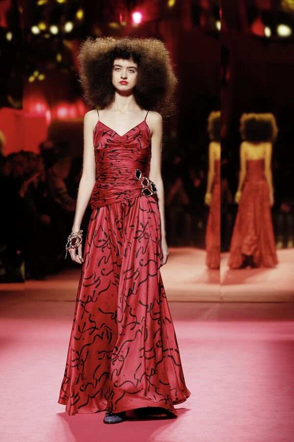 La moda de la próxima primavera vista desde París - Sputnik Mundo