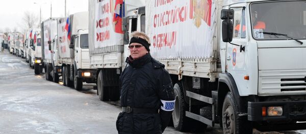 La ayuda humanitaria a Donbás (archivo) La ayuda humanitaria a Donbás (archivo) - Sputnik Mundo