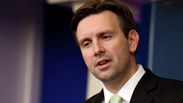 Josh Earnest, portavoz de la Casa Blanca - Sputnik Mundo