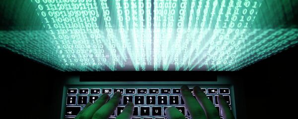 A man types on a computer keyboard A man types on a computer keyboard - Sputnik Mundo