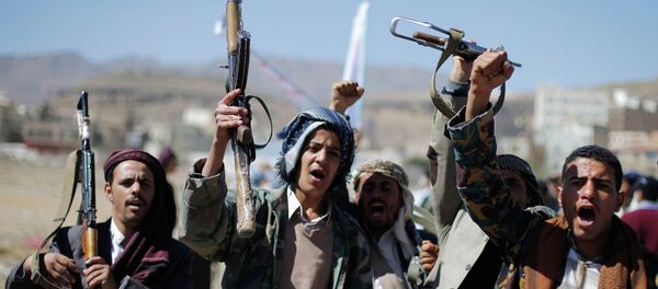 Al menos cuatro muertos en enfrentamientos entre militares y hutíes en el sur de Yemen Al menos cuatro muertos en enfrentamientos entre militares y hutíes en el sur de Yemen - Sputnik Mundo