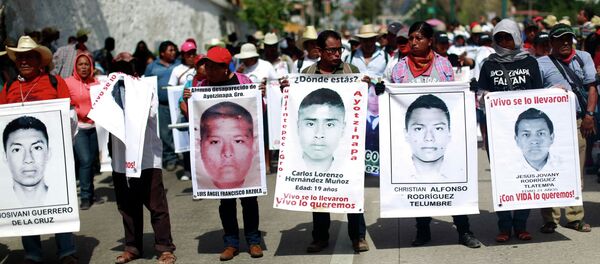 Pictures of some of the 43 trainee teachers who disappeared four months ago in Mexico - Sputnik Mundo