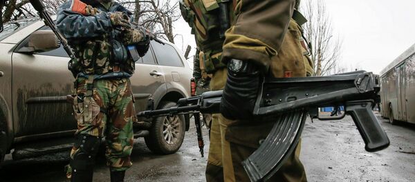 Los milicianos afirman que siguen en sus posiciones en la zona de Debáltsevo - Sputnik Mundo