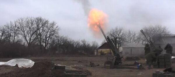 Milicianos de Donetsk bombardean las posiciones de las tropas ucranianas en Debáltsevo - Sputnik Mundo