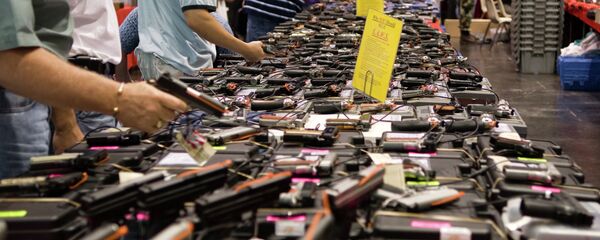Venta de armas en Estados Unidos (Archivo) - Sputnik Mundo