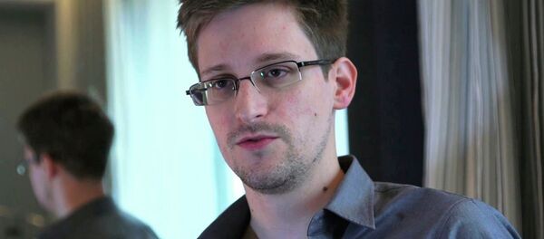 Edward Snowden, exempleado de la CIA - Sputnik Mundo