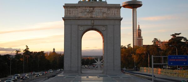 Arco de la Victoria en Madrid - Sputnik Mundo