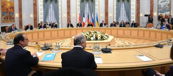Kiev cuenta con el apoyo de los líderes mundiales para mantener la paz acordada en Minsk - Sputnik Mundo