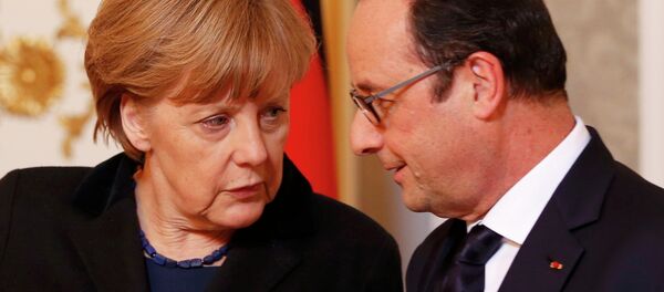 Сanciller de Alemania, Angela Merkel y presidente de Francia, François Hollande - Sputnik Mundo