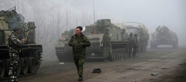 El envío de armas a Kiev arruinará los acuerdos de Minsk, dice jefe de la Duma - Sputnik Mundo