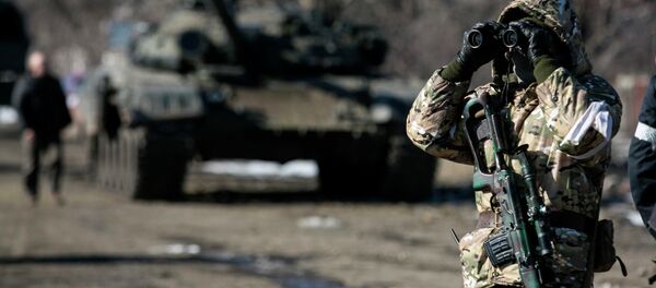 Militante de autoproclamada república de Donetsk - Sputnik Mundo