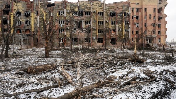 Разрушенный аэропорт Донецка - Sputnik Mundo