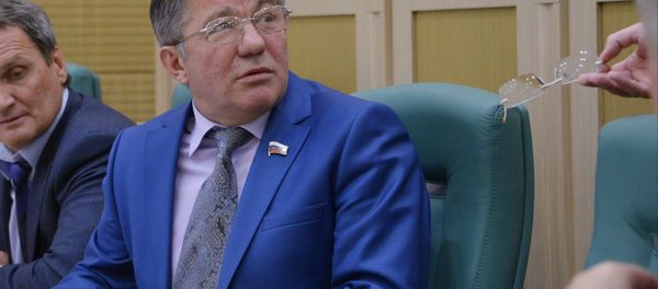 El jefe del Comité de Defensa y Seguridad del Consejo de la Federación, Víktor Ózerov El jefe del Comité de Defensa y Seguridad del Consejo de la Federación, Víktor Ózerov - Sputnik Mundo