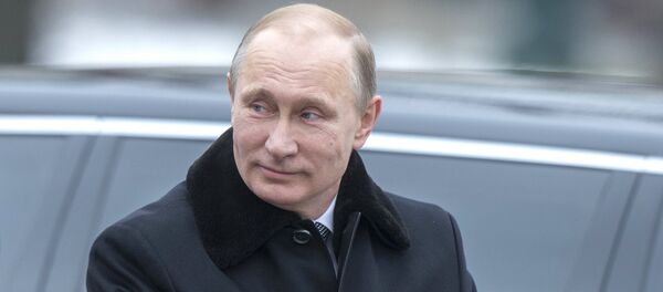 Президент РФ В.Путин возложили венок к Могиле Неизвестного Солдата - Sputnik Mundo