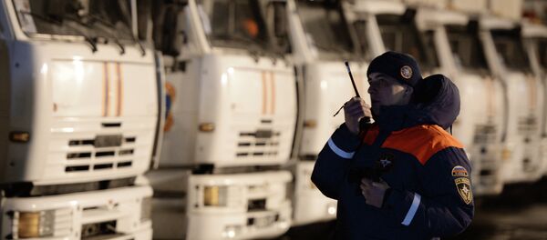 Ayuda humanitaria rusa para Donbás Ayuda humanitaria rusa para Donbás - Sputnik Mundo