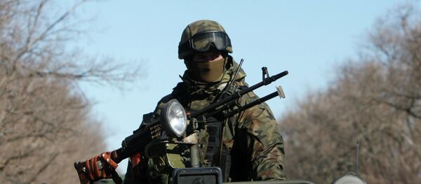 Miembro de las fuerzas armadas de Ucrania - Sputnik Mundo