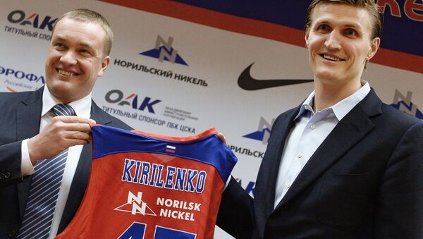 Баскетболист Андрей Кириленко подписал контракт с ПБК ЦСКА Баскетболист Андрей Кириленко подписал контракт с ПБК ЦСКА - Sputnik Mundo