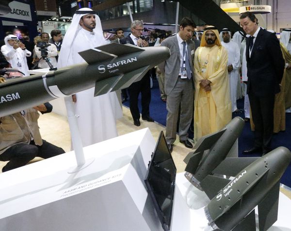 Salón IDEX 2015, grandioso espectáculo militar en Abu Dabi - Sputnik Mundo