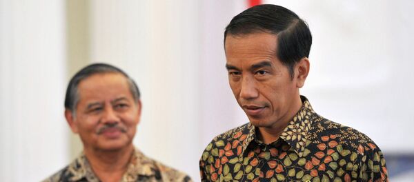 Joko Widodo, presidente de Indonesia (a la derecha) - Sputnik Mundo