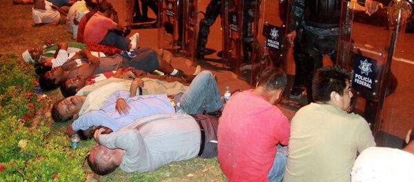 Disturbios en Acapulco - Sputnik Mundo