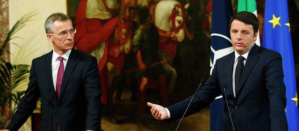 Prensa conjunta de Jens Stoltenberg y Matteo Renzi - Sputnik Mundo