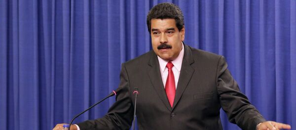 Venezuela's President Nicolas Maduro addresses the audience at the Diplomatic Centre in Port-of-Spain, February 24, 2015 - Sputnik Mundo