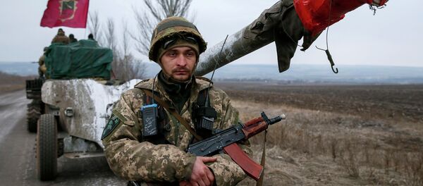 Kiev advierte que puede volver a desplegar el armamento retirado - Sputnik Mundo