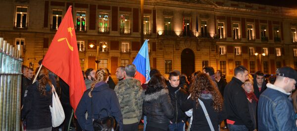 Concentración en Madrid en apoyo a los detenidos por participar en el conflicto de Ucrania - Sputnik Mundo