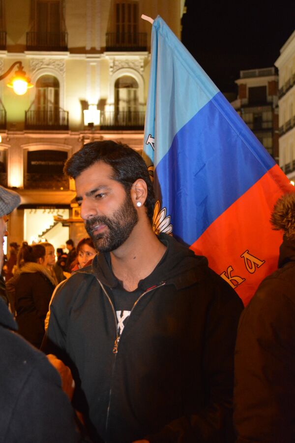 Concentración en Madrid en apoyo a los detenidos por participar en el conflicto de Ucrania - Sputnik Mundo