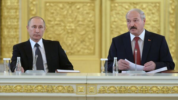 Presidente de Rusia, Vladímir Putin y su homólogo de Bielorrusia, Alexandr Lukashenko Presidente de Rusia, Vladímir Putin y su homólogo de Bielorrusia, Alexandr Lukashenko - Sputnik Mundo