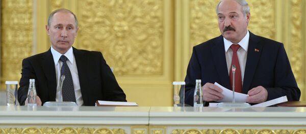 Presidente de Rusia, Vladímir Putin y su homólogo de Bielorrusia, Alexandr Lukashenko Presidente de Rusia, Vladímir Putin y su homólogo de Bielorrusia, Alexandr Lukashenko - Sputnik Mundo