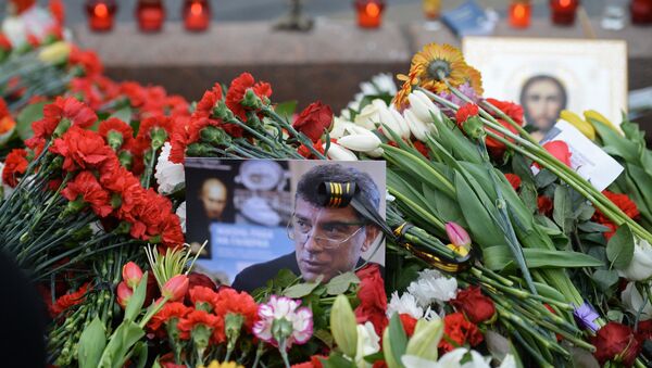 Flores en el lugar del asesinato de Borís Nemtsov - Sputnik Mundo