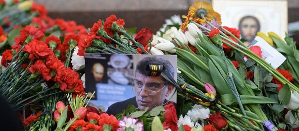 Flores en el lugar del asesinato de Borís Nemtsov - Sputnik Mundo