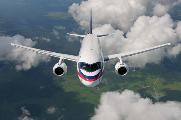 Sukhoi Superjet-100 (SSJ-100) - Sputnik Mundo