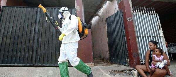 Fumigación para controlar la expansión de dengue - Sputnik Mundo