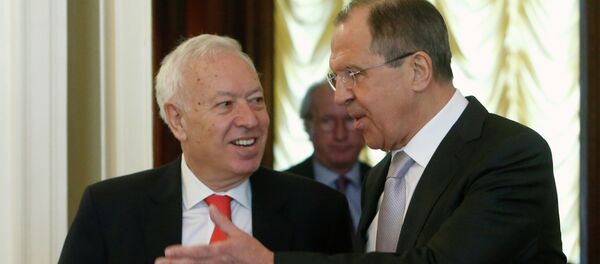 Ministro de Exteriores de Rusia, Serguéi Lavrov (dcha.) con su homólogo español, José Manuel García-Margallo - Sputnik Mundo