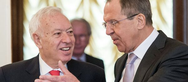 Ministro de Exteriores de Rusia, Serguéi Lavrov (dcha.) con su homólogo español, José Manuel García-Margallo - Sputnik Mundo