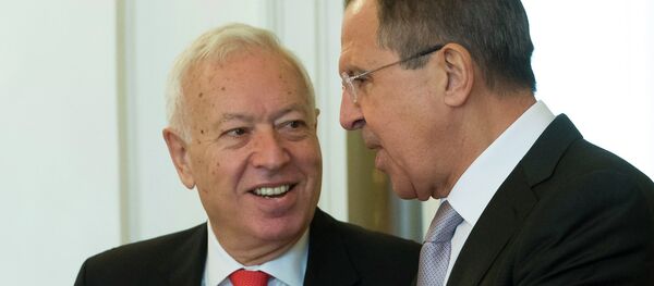 Ministro de Exteriores de Rusia, Serguéi Lavrov (dcha.) con su homólogo español, José Manuel García-Margallo - Sputnik Mundo