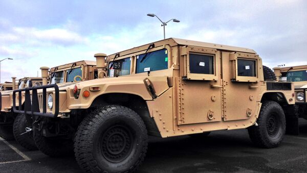 Todoterrenos militares Humvee - Sputnik Mundo