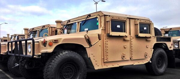 Todoterrenos militares Humvee - Sputnik Mundo