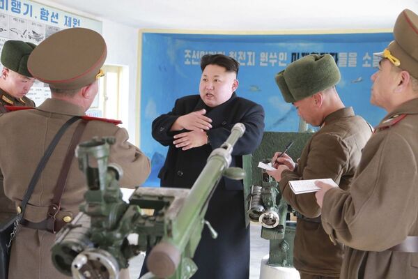 Kim Jong-un inspecciona unidades del Ejército de Corea del Norte - Sputnik Mundo