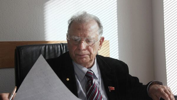 Zhorés Alfiórov - Sputnik Mundo