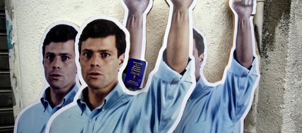 Cartón de tamaño natural de líder opositor venezolano Leopoldo López - Sputnik Mundo