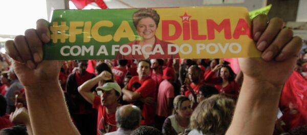 Más de 20.000 personas se manifiestan en Brasil contra el 'impeachment' Más de 20.000 personas se manifiestan en Brasil contra el 'impeachment' - Sputnik Mundo