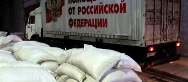 Rusia comienza los preparativos de su 50º convoy humanitario para Donbás - Sputnik Mundo