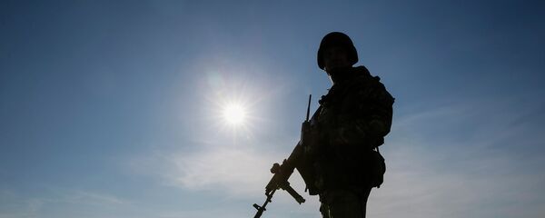 Soldado ucraniano - Sputnik Mundo
