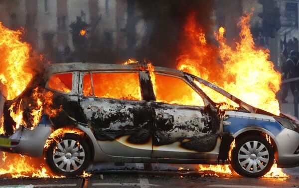 Protestas frente a la nueva sede del BCE en Fráncfort - Sputnik Mundo